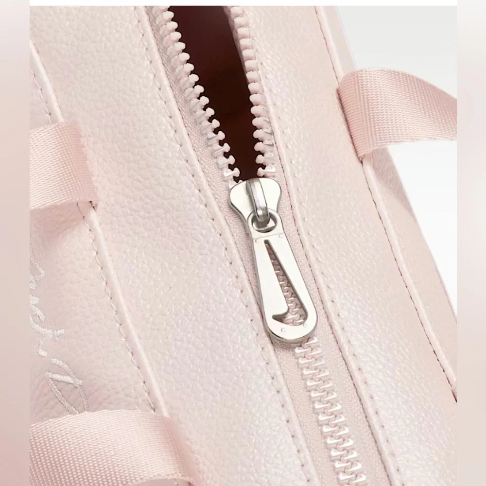 Women’s Nike Clash Mini  barrel bag - Picture 5 of 9